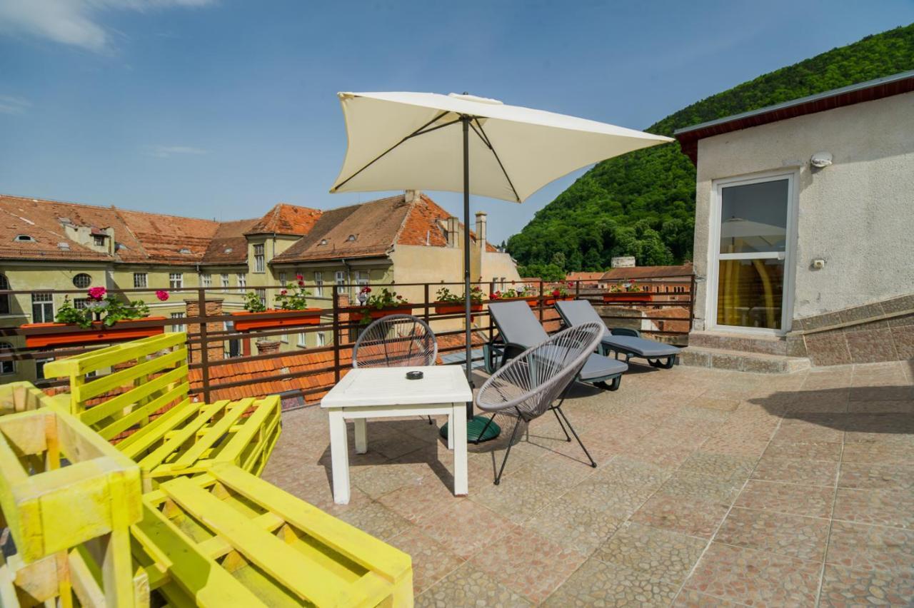 Rooftop Central Apartment Braşov Eksteriør billede